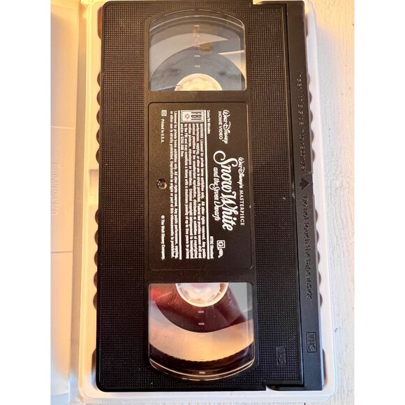 Walt Disney Masterpiece Snow White & The Seven Dwarfs VHS 1994 Classic Movie - Picture 2 of 2